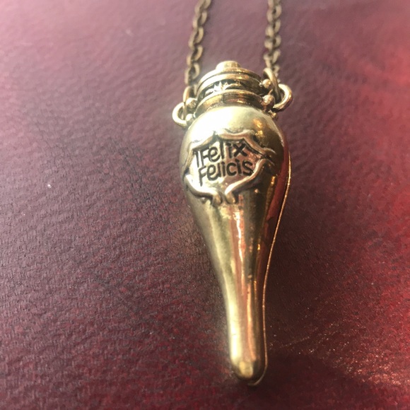 Felix Felicis aka Liquid Luck necklace. - Picture 2 of 8